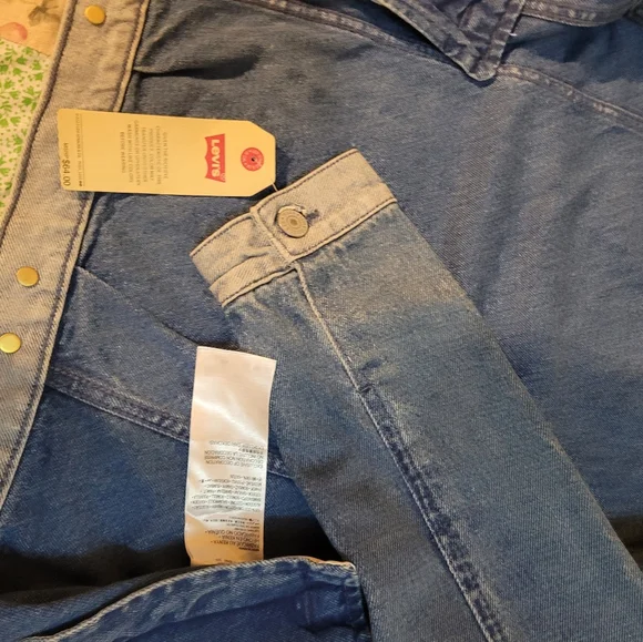 LEVI'S 2 Tone Kid's Denim Jacket! BNWT!